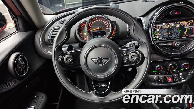 MINI Cooper S Clubman Standard 2nd 2020 — фото 15