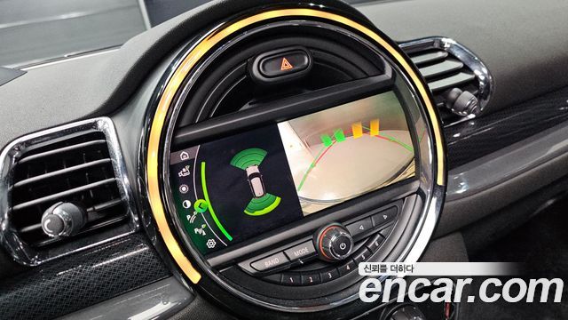 MINI Cooper S Clubman Standard 2nd 2020 — фото 17