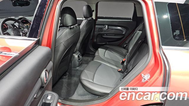MINI Cooper S Clubman Standard 2nd 2020 — фото 18