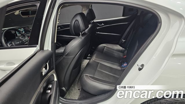 Genesis G70 Gasoline 2.0T 4WD 2023 — фото 13
