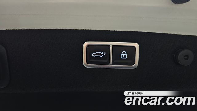 Genesis G70 Gasoline 2.0T 4WD 2023 — фото 20