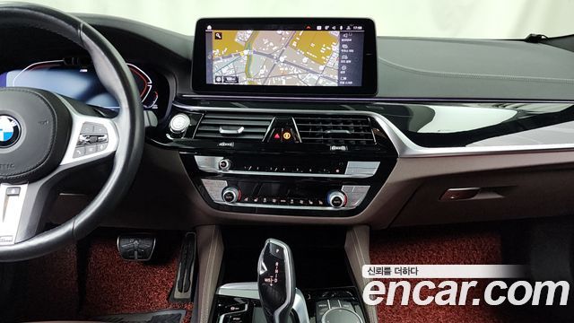 BMW 5 Series (G30) 523d M Sport 2021 — фото 14