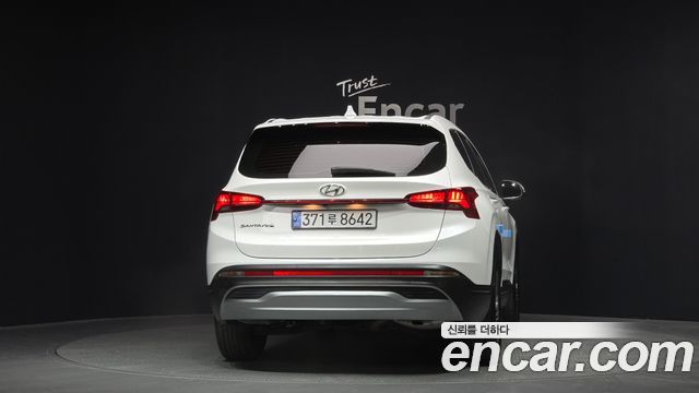 Hyundai Santa Fe Diesel 2.2 2WD Exclusive 2022 — фото 4