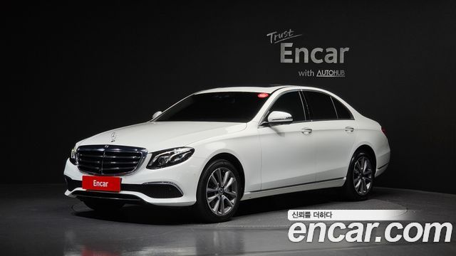 Mercedes-Benz E-Class (W213) E300 4MATIC Exclusive 2020 — фото 1