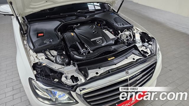 Mercedes-Benz E-Class (W213) E300 4MATIC Exclusive 2020 — фото 6