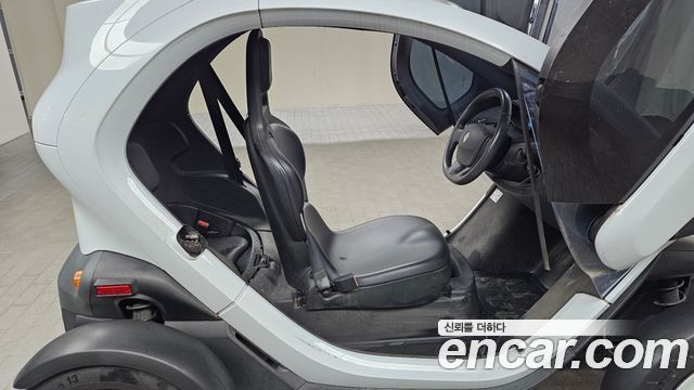 Renault Korea Twizy Life(2-Seater) 2020 — фото 11