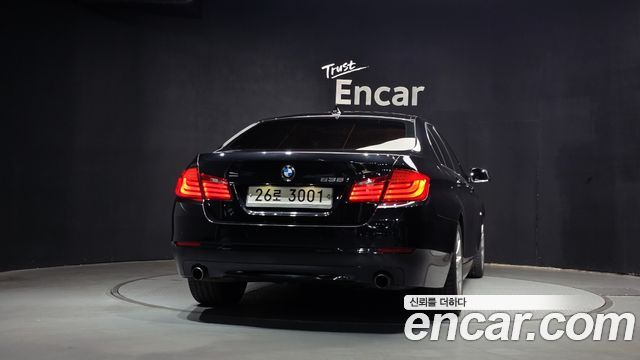 BMW 5 Series (F10) 535i 2011 — фото 4