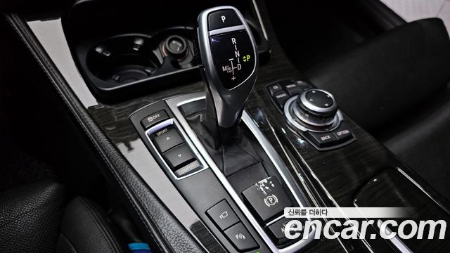 BMW 5 Series (F10) 535i 2011 — фото 9