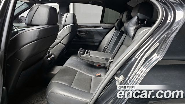 BMW 5 Series (F10) 535i 2011 — фото 12