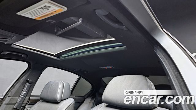 BMW 5 Series (F10) 535i 2011 — фото 18