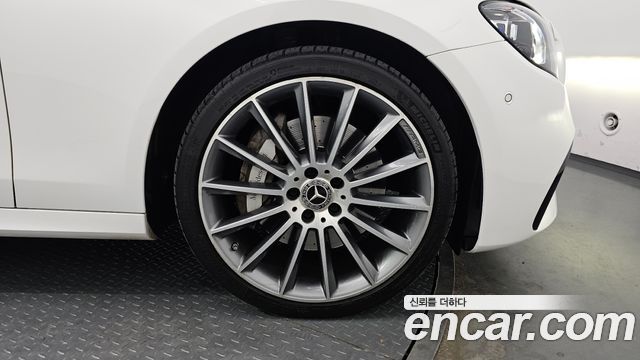 Mercedes-Benz E-Class (W213) E350 4MATIC AMG Line 2021 — фото 5