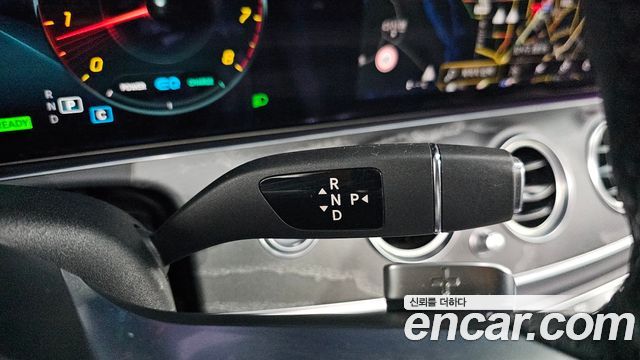 Mercedes-Benz E-Class (W213) E350 4MATIC AMG Line 2021 — фото 9