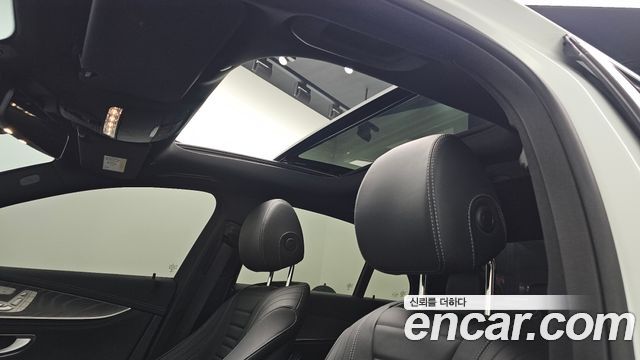 Mercedes-Benz E-Class (W213) E350 4MATIC AMG Line 2021 — фото 24