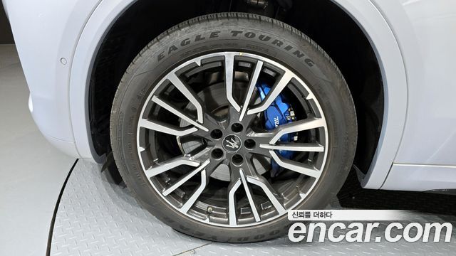 Maserati Grecale 2.0 AWD Modena 2023 — фото 5