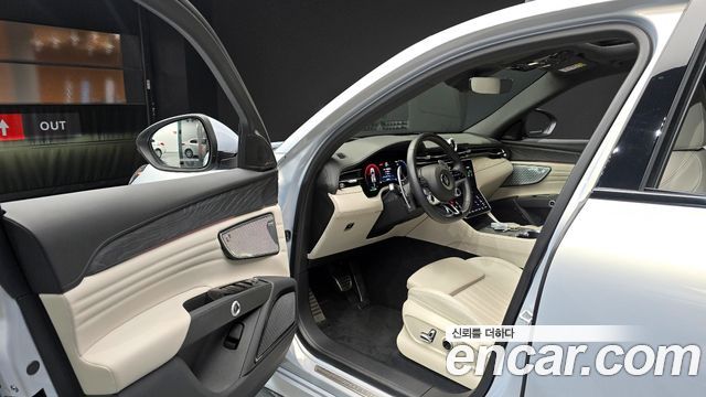 Maserati Grecale 2.0 AWD Modena 2023 — фото 10