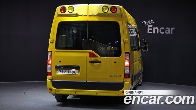 Renault Korea Master School Bus 15-Seater 2020 — фото 4