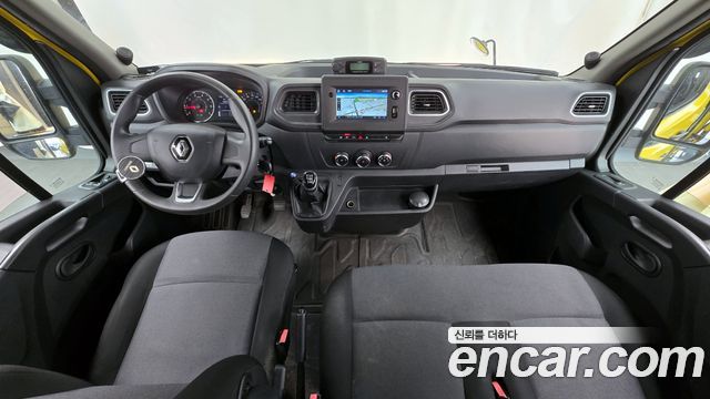 Renault Korea Master School Bus 15-Seater 2020 — фото 7