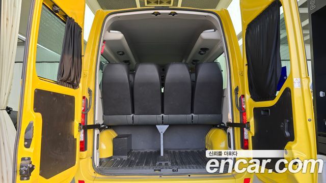 Renault Korea Master School Bus 15-Seater 2020 — фото 24