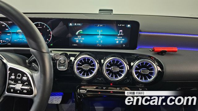 Mercedes-Benz A-Class (W177) A220 Hatchback 2023 — фото 14