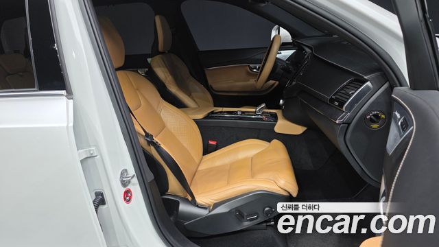 Volvo XC90 (II) B6 Inscription 2022 — фото 11