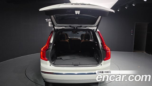 Volvo XC90 (II) B6 Inscription 2022 — фото 20