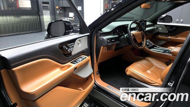 Lincoln Aviator (II) 3.0 Black Label AWD 2023 — фото 15