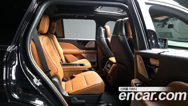 Lincoln Aviator (II) 3.0 Black Label AWD 2023 — фото 16