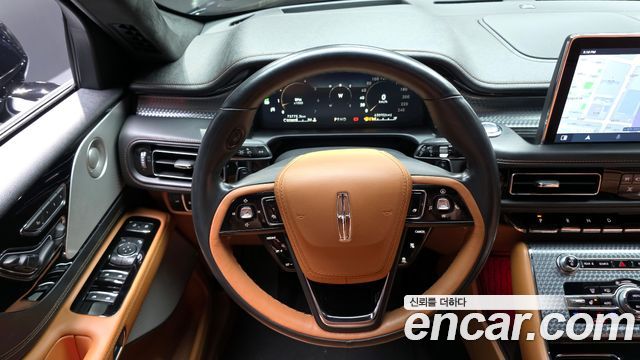 Lincoln Aviator (II) 3.0 Black Label AWD 2023 — фото 17