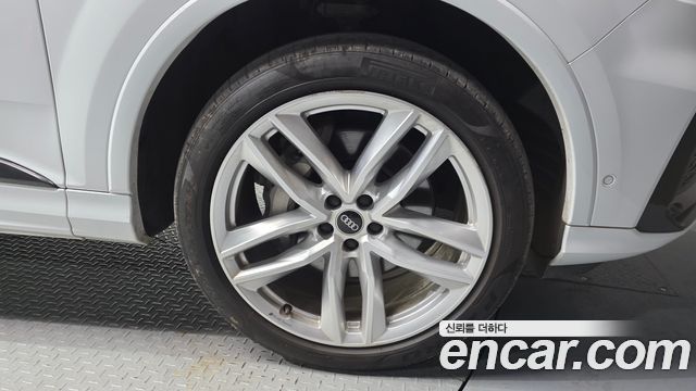 Audi Q7 (4M) 45 TDI Quattro Premium 2023 — фото 5