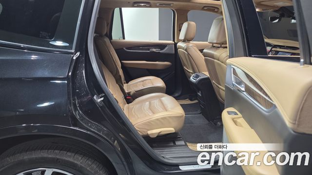Cadillac XT6 3.6 Sport 2023 — фото 12