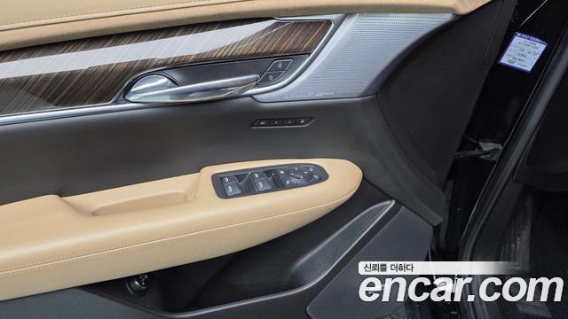 Cadillac XT6 3.6 Sport 2023 — фото 27