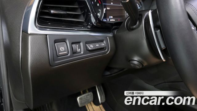 Cadillac XT6 3.6 Sport 2023 — фото 28