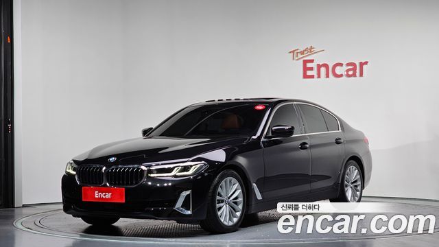 BMW 5 Series (G30) 520i Luxury 2022 — фото 1