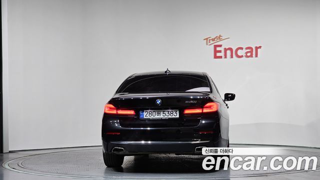 BMW 5 Series (G30) 520i Luxury 2022 — фото 4