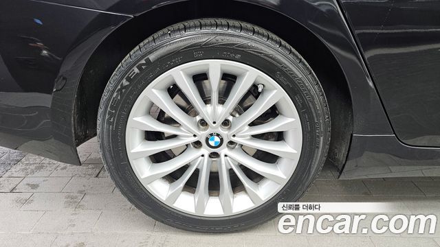 BMW 5 Series (G30) 520i Luxury 2022 — фото 5