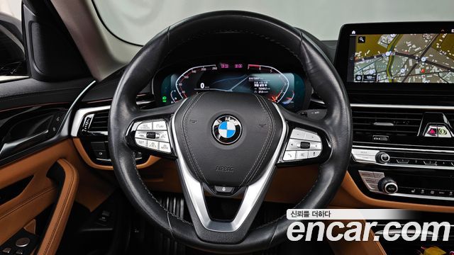 BMW 5 Series (G30) 520i Luxury 2022 — фото 13