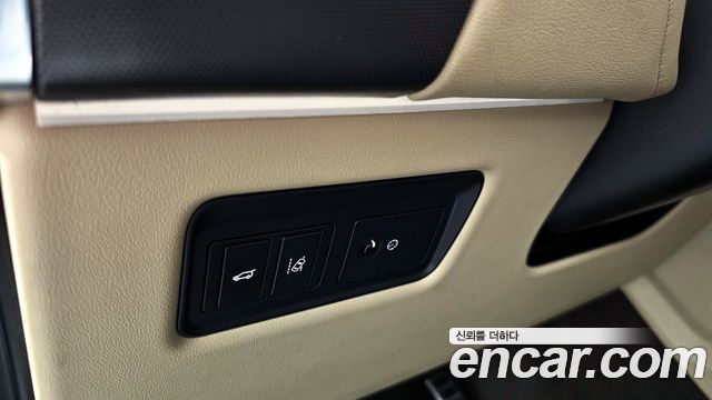 Land Rover Range Rover Sport (II) 3.0 SDV6 HSE Dynamic 2017 — фото 16