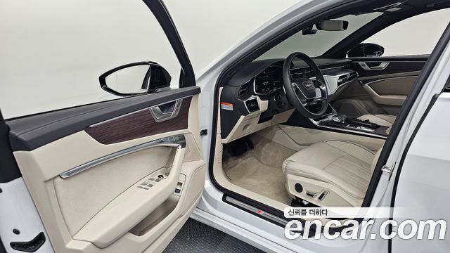 Audi A6 (C8) 45 TFSI Premium 2025 — фото 10