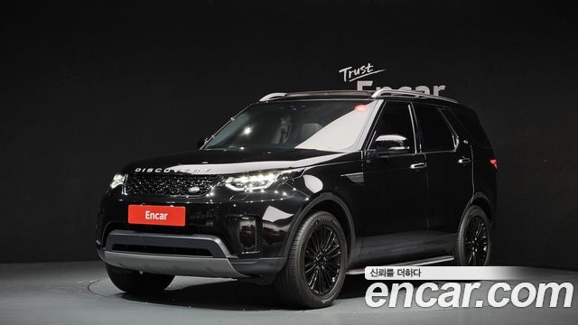 Land Rover Discovery 5 2.0 SD4 SE 2018 — фото 1