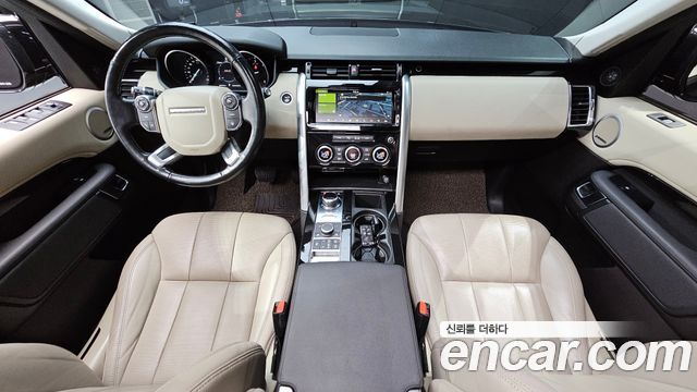 Land Rover Discovery 5 2.0 SD4 SE 2018 — фото 7