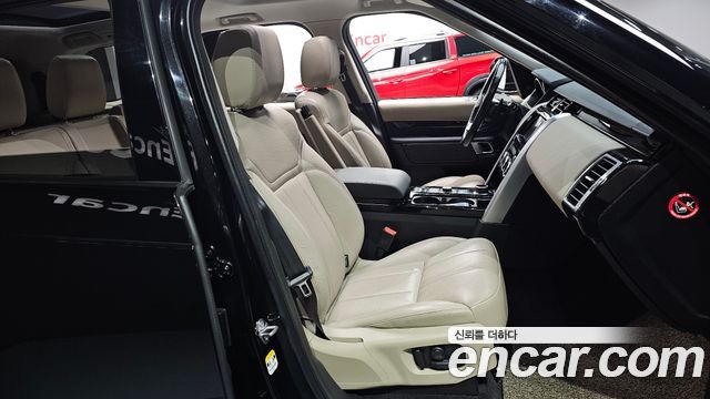 Land Rover Discovery 5 2.0 SD4 SE 2018 — фото 10