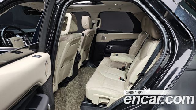 Land Rover Discovery 5 2.0 SD4 SE 2018 — фото 16