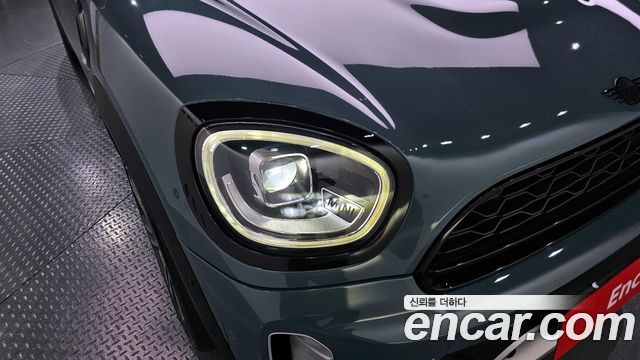 MINI Cooper S Countryman ALL4 Classic 2nd 2022 — фото 28