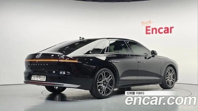 Hyundai Grandeur Hybrid (GN7) Exclusive 2023 — фото 2