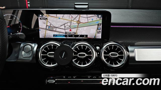 Mercedes-Benz GLB-Class (X247) GLB250 4MATIC 2021 — фото 14