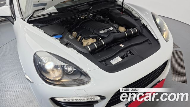 Porsche Cayenne 4.8 GTS 958 2013 — фото 6