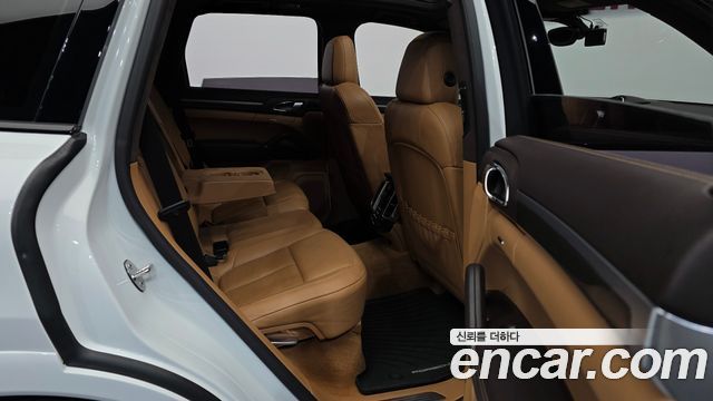 Porsche Cayenne 4.8 GTS 958 2013 — фото 12