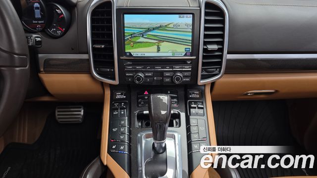 Porsche Cayenne 4.8 GTS 958 2013 — фото 15