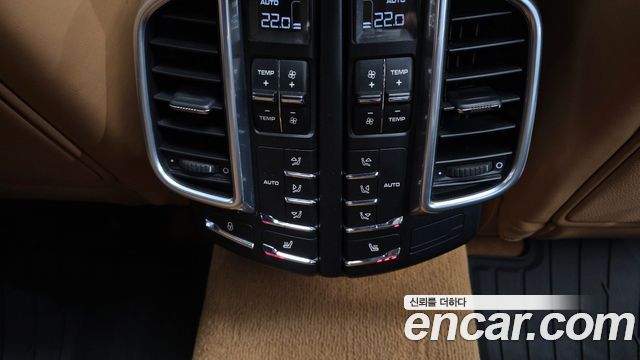 Porsche Cayenne 4.8 GTS 958 2013 — фото 18