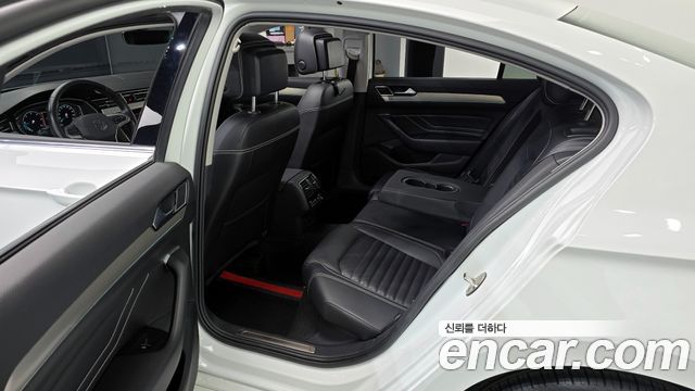 Volkswagen Passat GT (B8) 2.0 TDI Prestige 2021 — фото 11